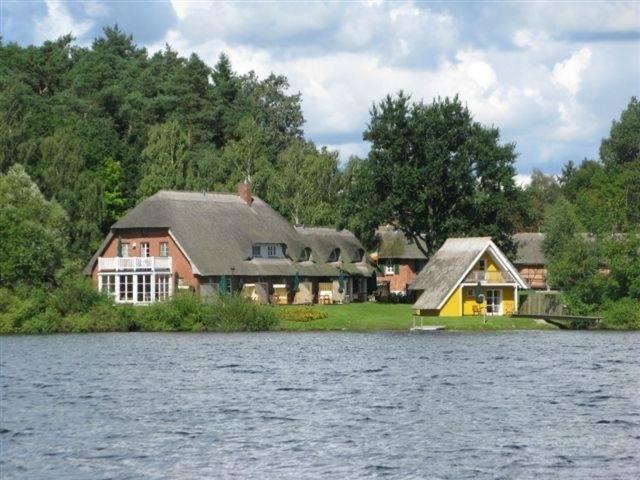 Ferien Direkt Am Wasser Mit Hund Krakow am See Kültér fotó